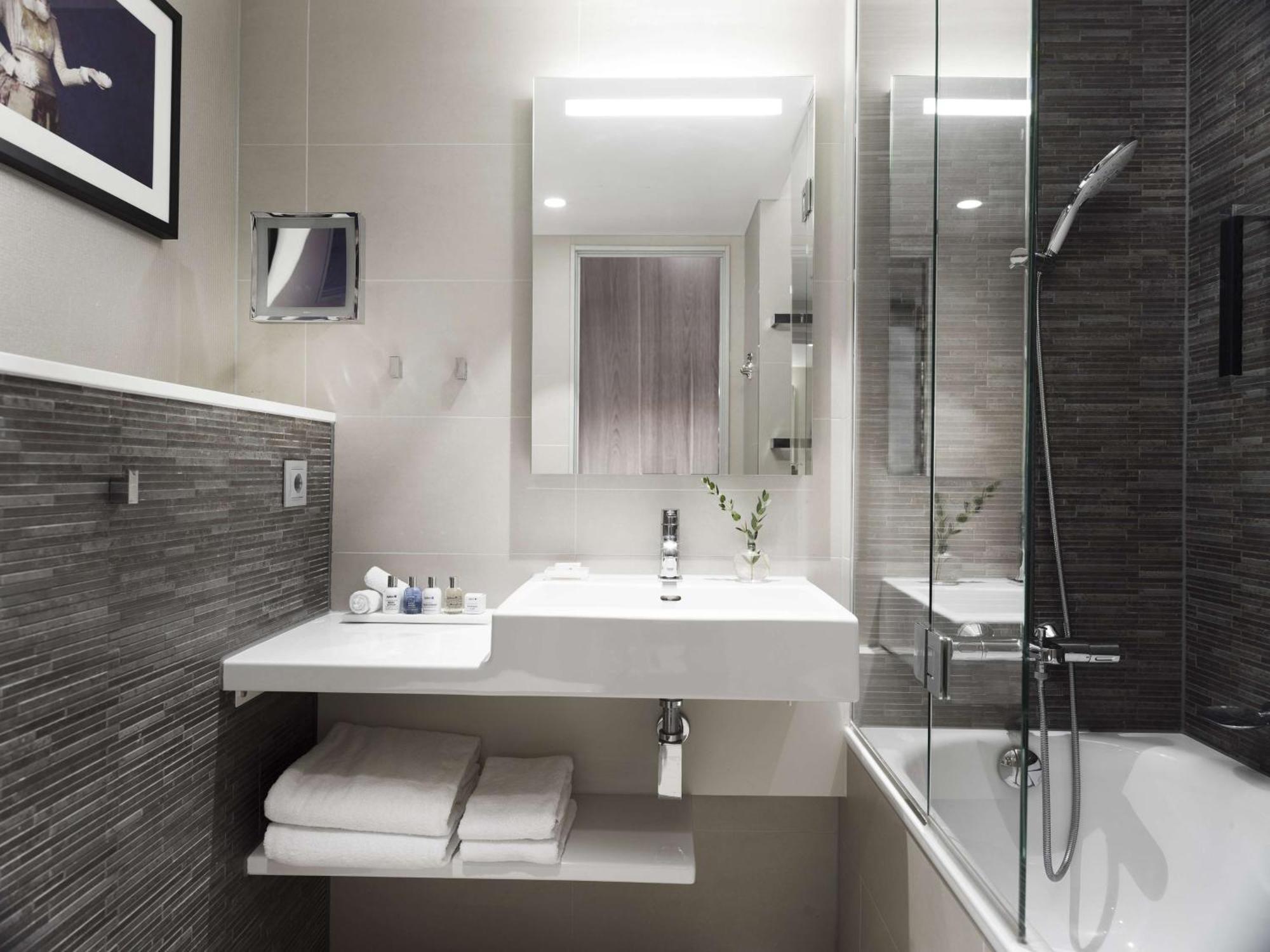 Superior Room,1553824246:JPEG